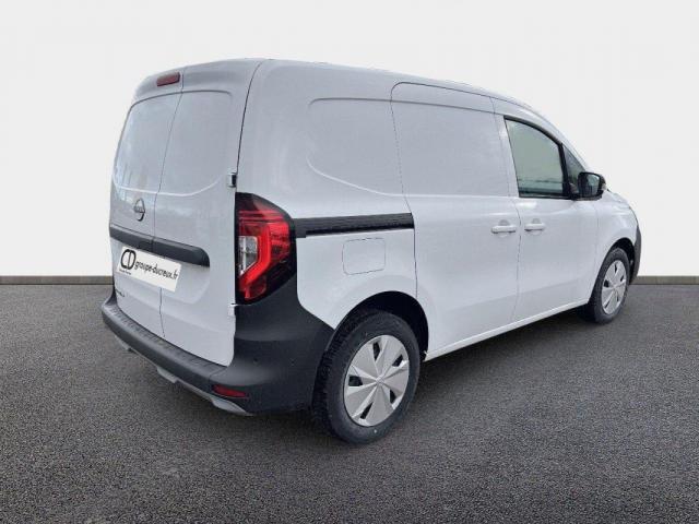 Nissan Townstar image 9