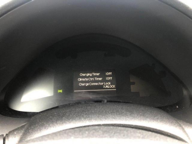 Nissan Leaf image 4