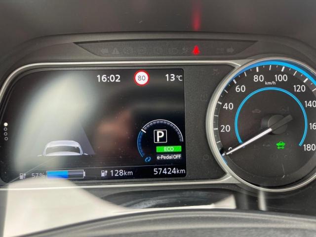 Nissan Leaf image 9