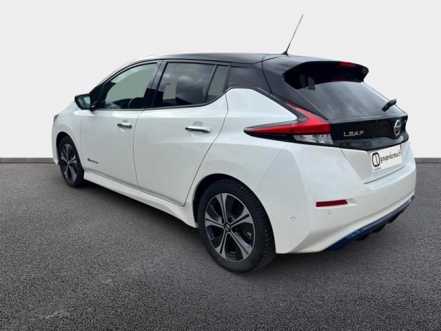 Nissan Leaf image 1