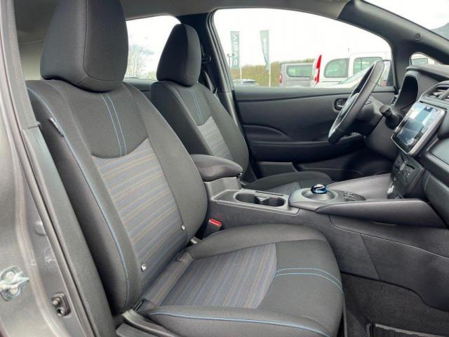Nissan Leaf image 8