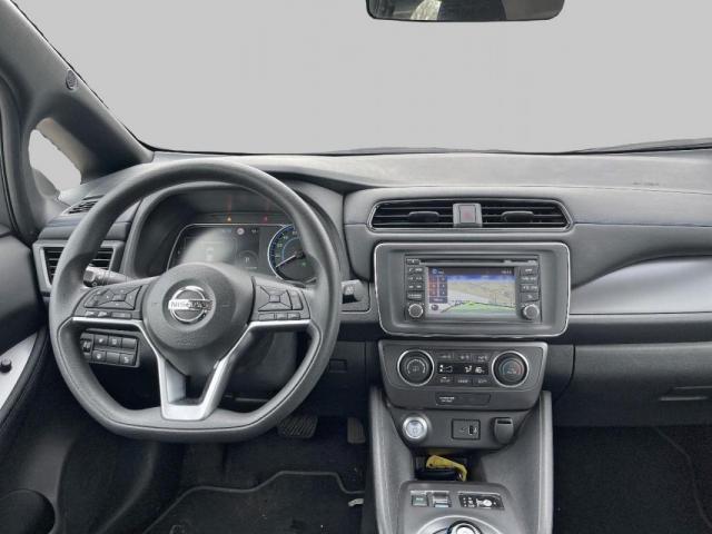 Nissan Leaf image 9
