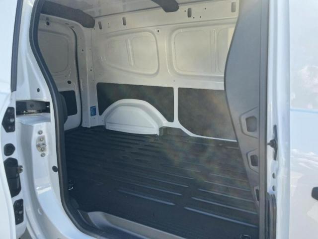 Nissan Townstar image 7