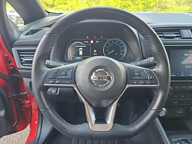 Nissan Leaf image 1