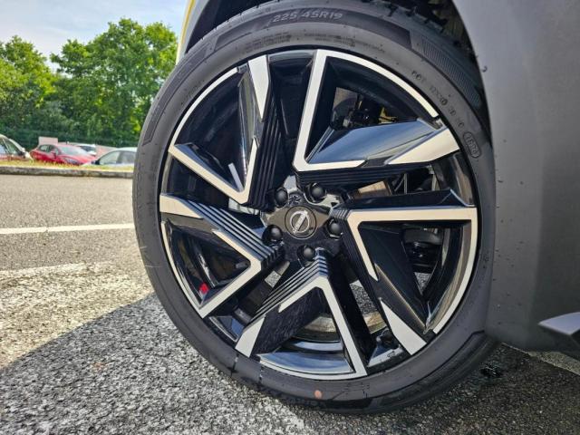 Nissan Juke image 3