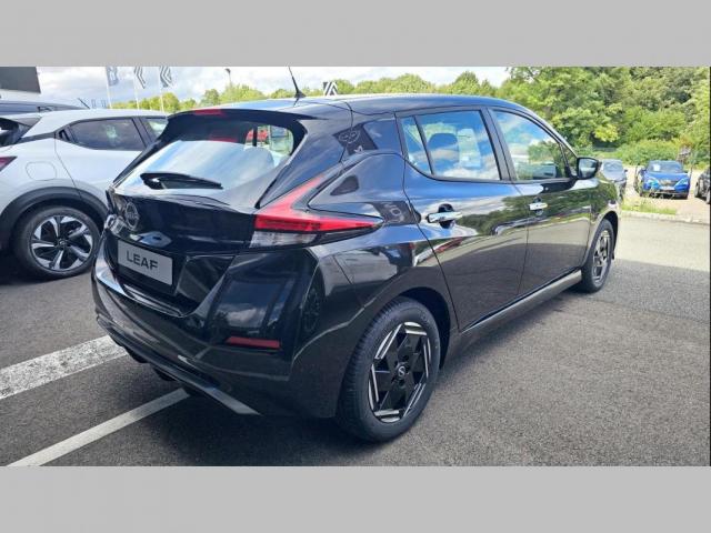 Nissan Leaf image 5