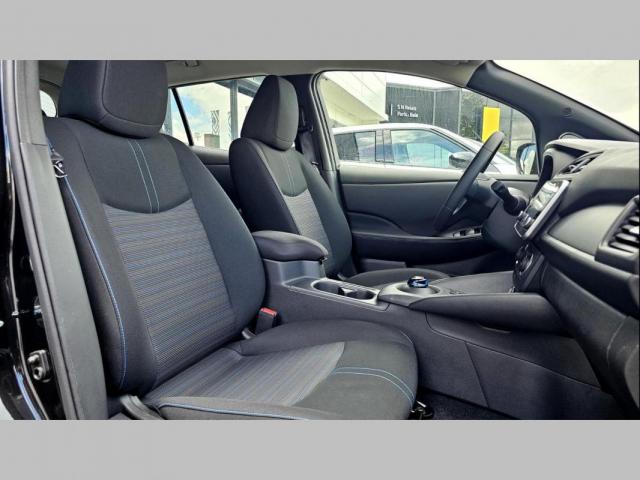 Nissan Leaf image 8
