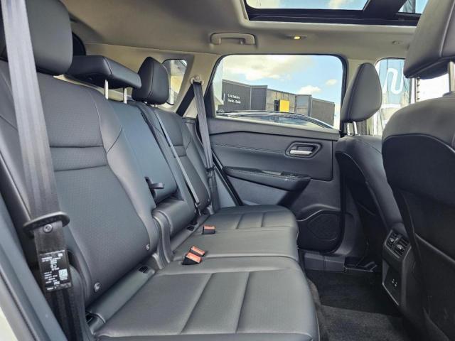 Nissan X-Trail image 6