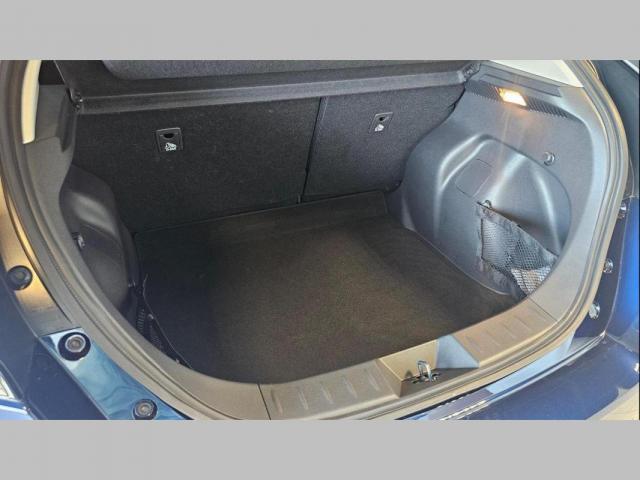 Nissan Leaf image 8