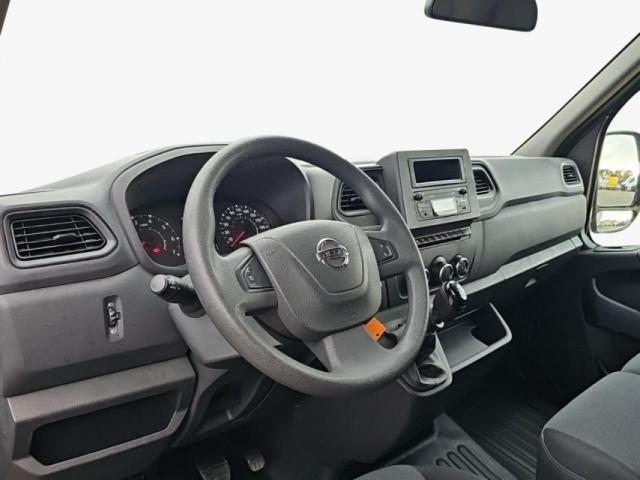 Nissan Nv400 image 9