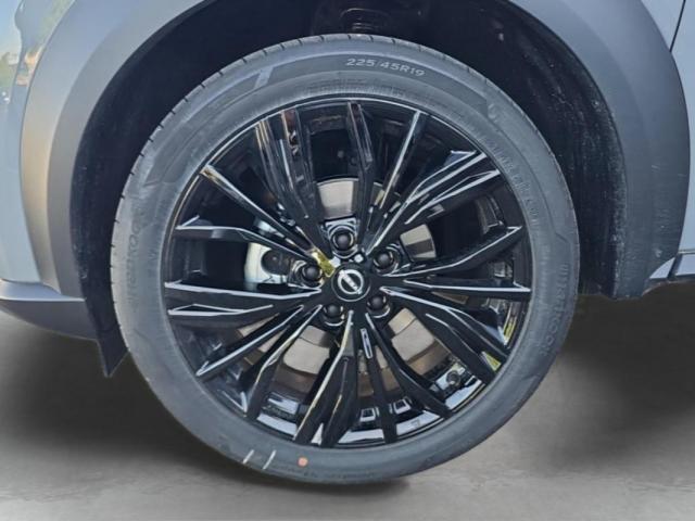 Nissan Juke image 7