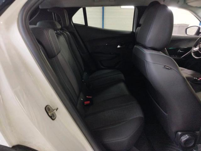 Peugeot 2008 image 5