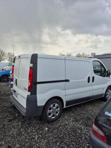 Renault Trafic image 3