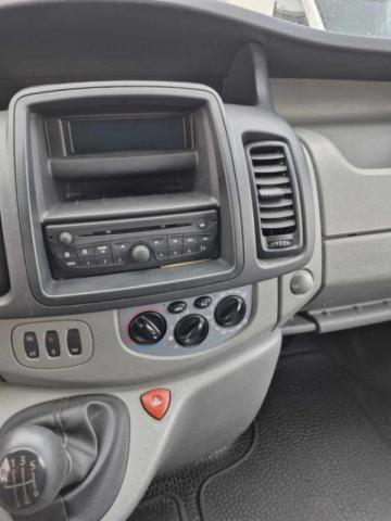 Renault Trafic image 1