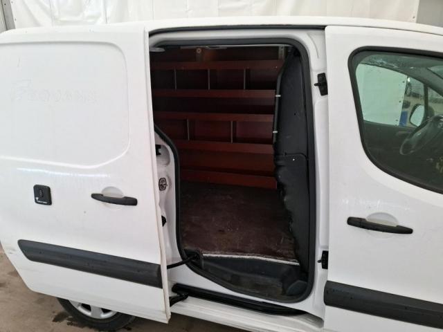Peugeot Partner image 1
