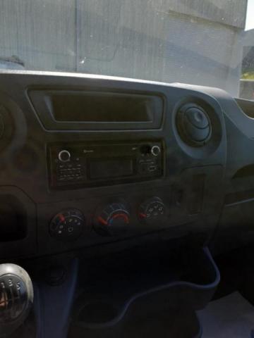 Renault Master image 2