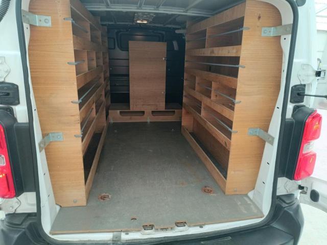 Citroen Jumpy image 2