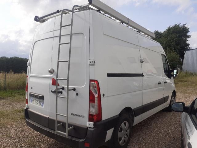 Renault Master image 2