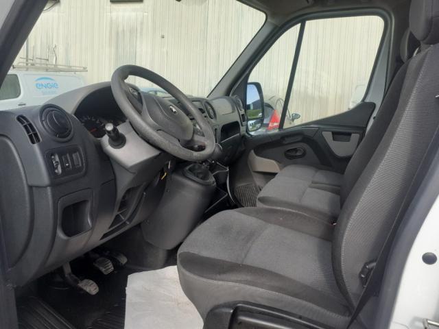 Renault Master image 6