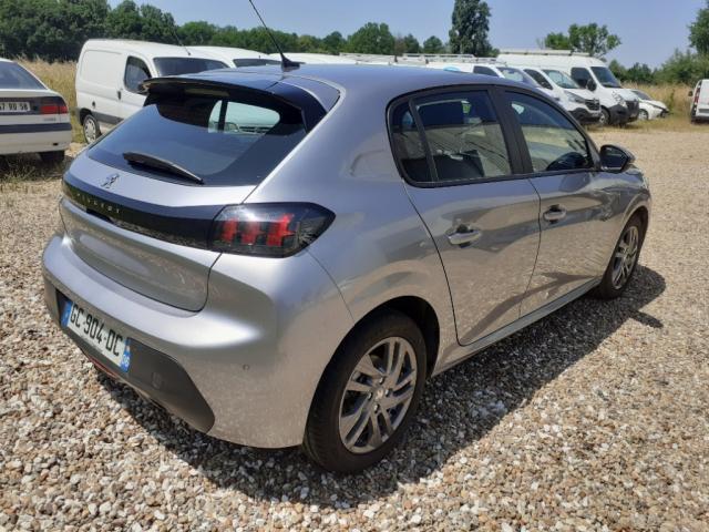 Peugeot 208 image 5