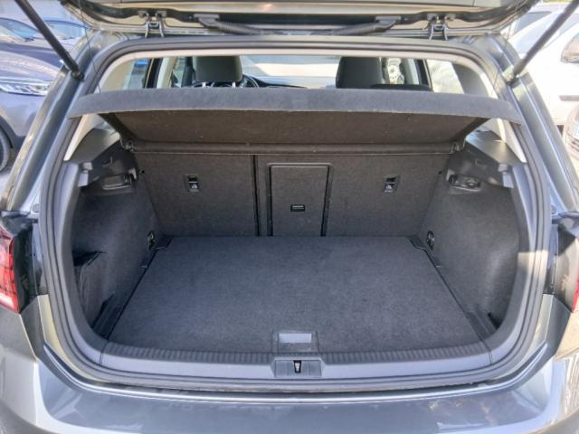 Volkswagen Golf image 7