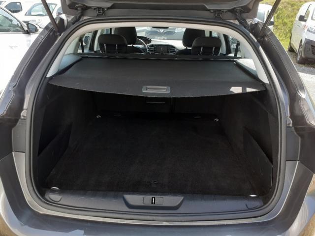 Peugeot 308 image 1