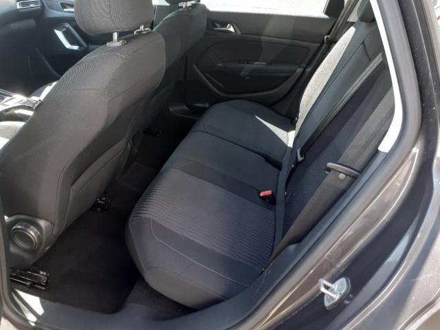 Peugeot 308 image 3