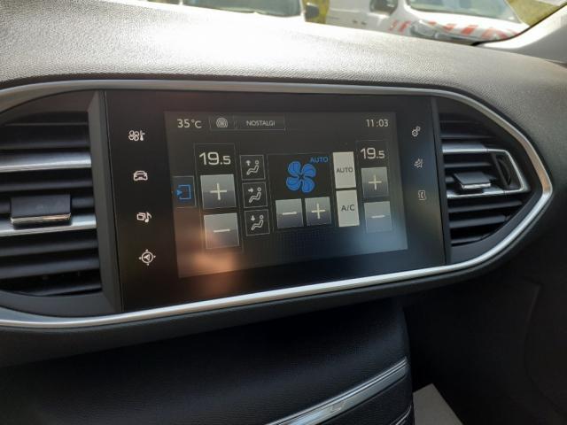 Peugeot 308 image 8