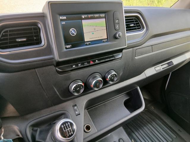 Renault Master image 4