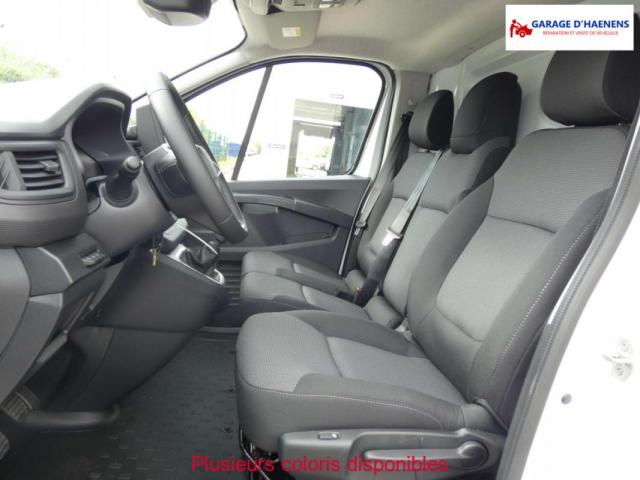 Renault Trafic image 9