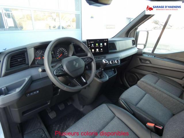 Renault Master image 1