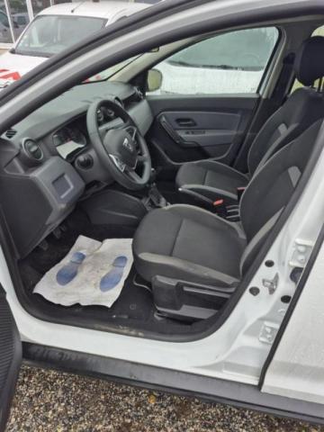 Dacia Duster image 1