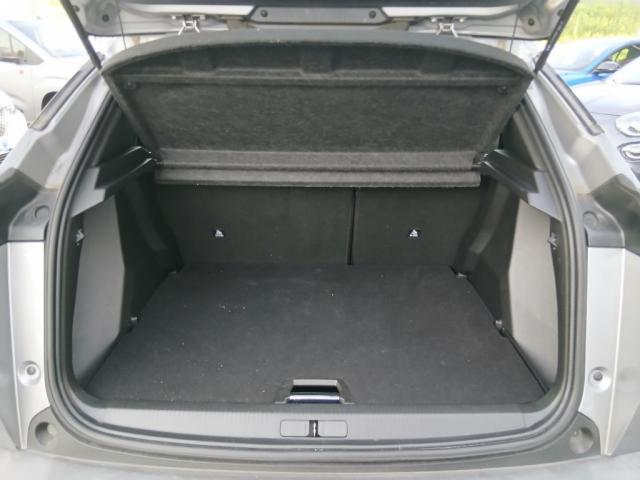 Peugeot 2008 image 1
