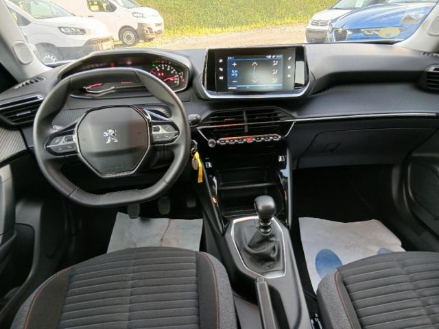Peugeot 2008 image 4