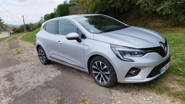 Renault Clio image 2