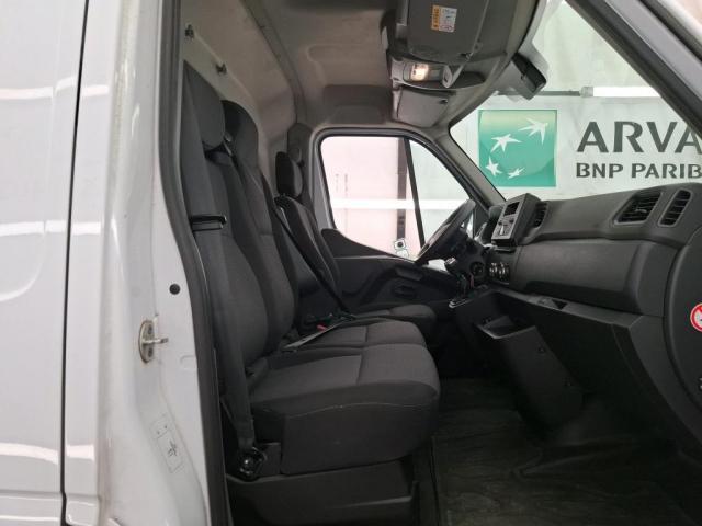 Renault Master image 1