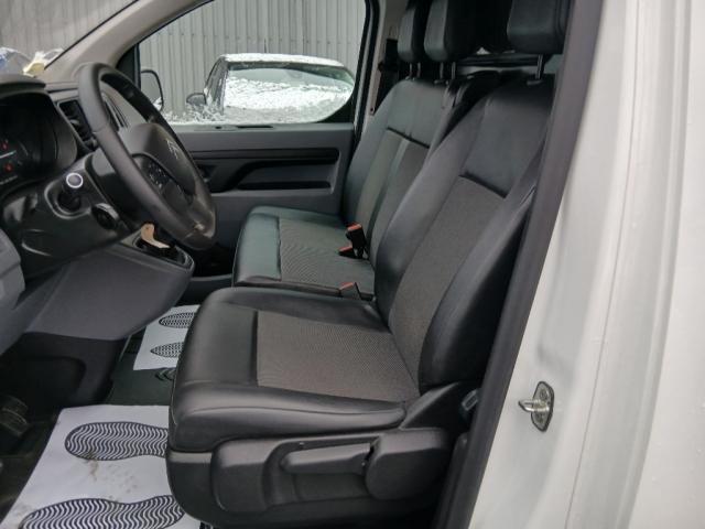 Citroen Jumpy image 8