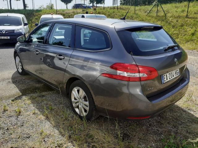 Peugeot 308 image 2