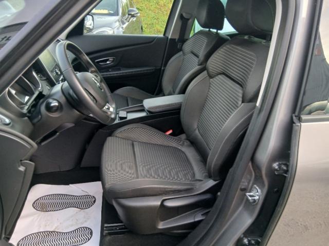 Renault Grand Scénic image 9