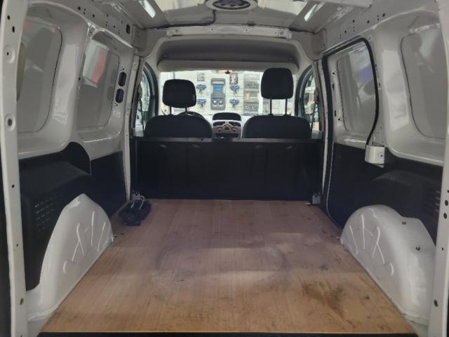 Renault Kangoo Express image 1