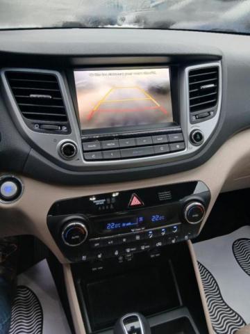 Hyundai Tucson image 2