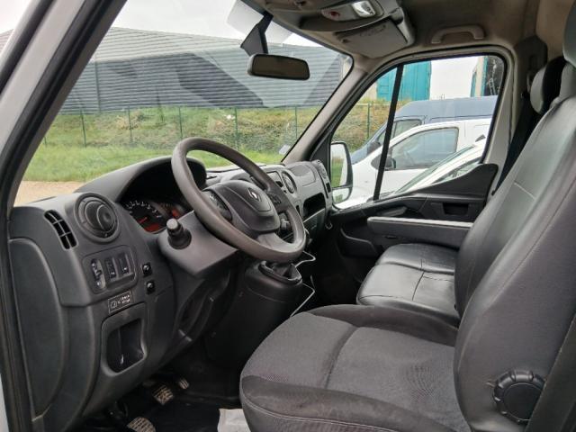 Renault Master image 1