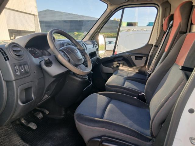 Renault Master image 1