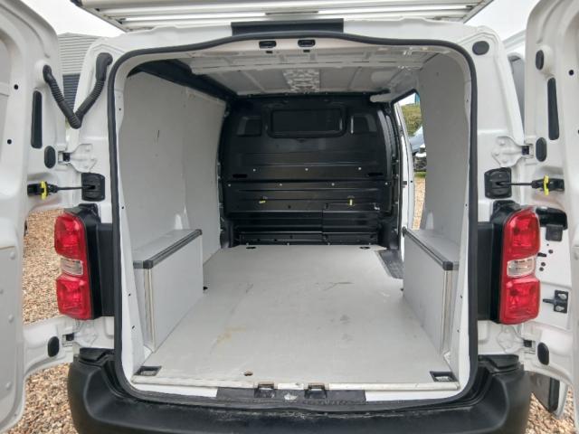 Citroen Jumpy image 1