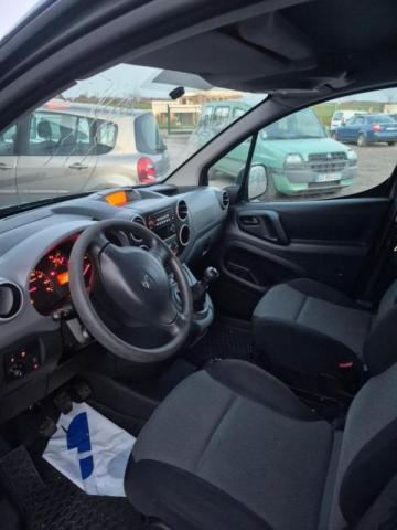Peugeot Partner image 1