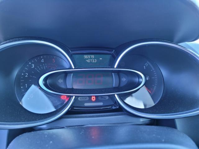 Renault Clio image 9