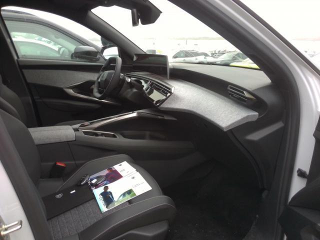 Peugeot 3008 image 2