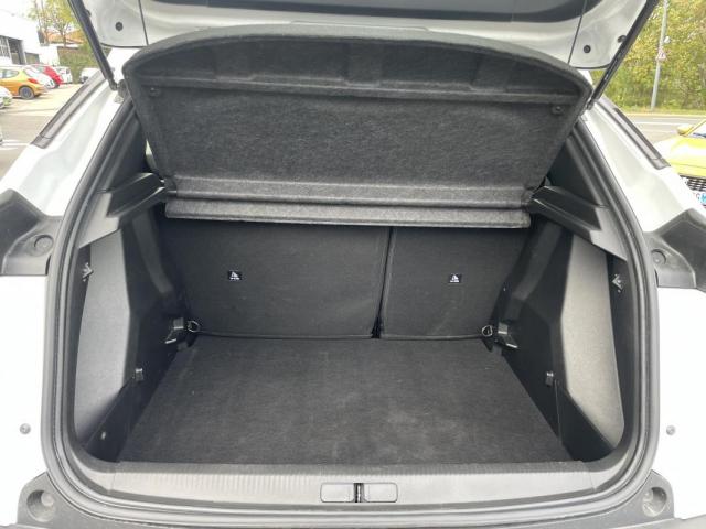 Peugeot 2008 image 2