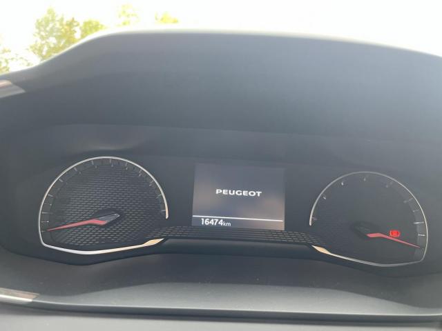 Peugeot 2008 image 7