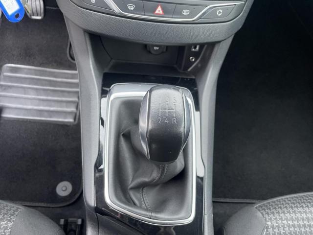 Peugeot 308 image 2